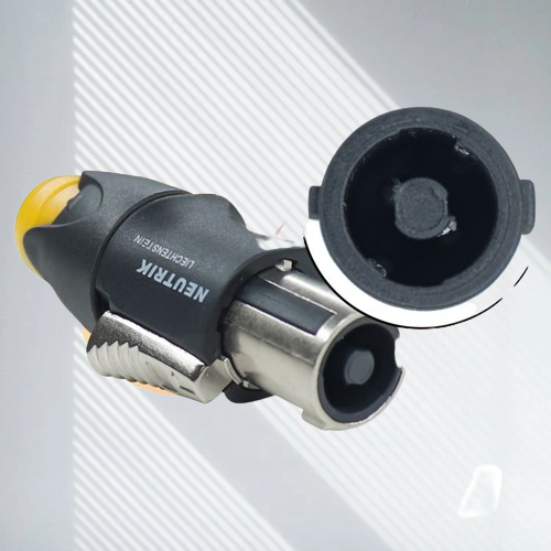 Heavy Mettal Speakone Pin