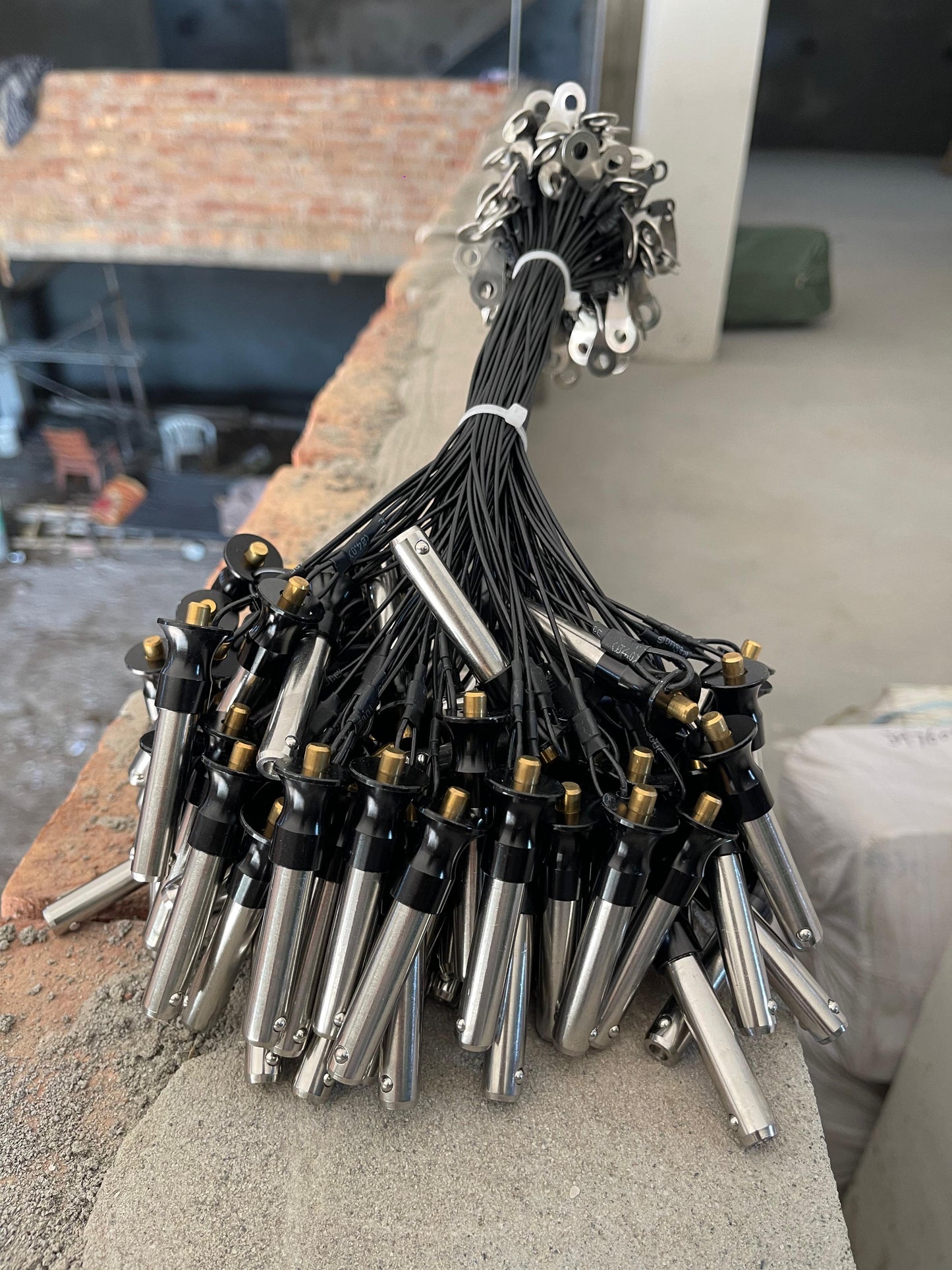 HDL 20 Line Array Lock Pin (10) pice 35mm |  Replacement Part